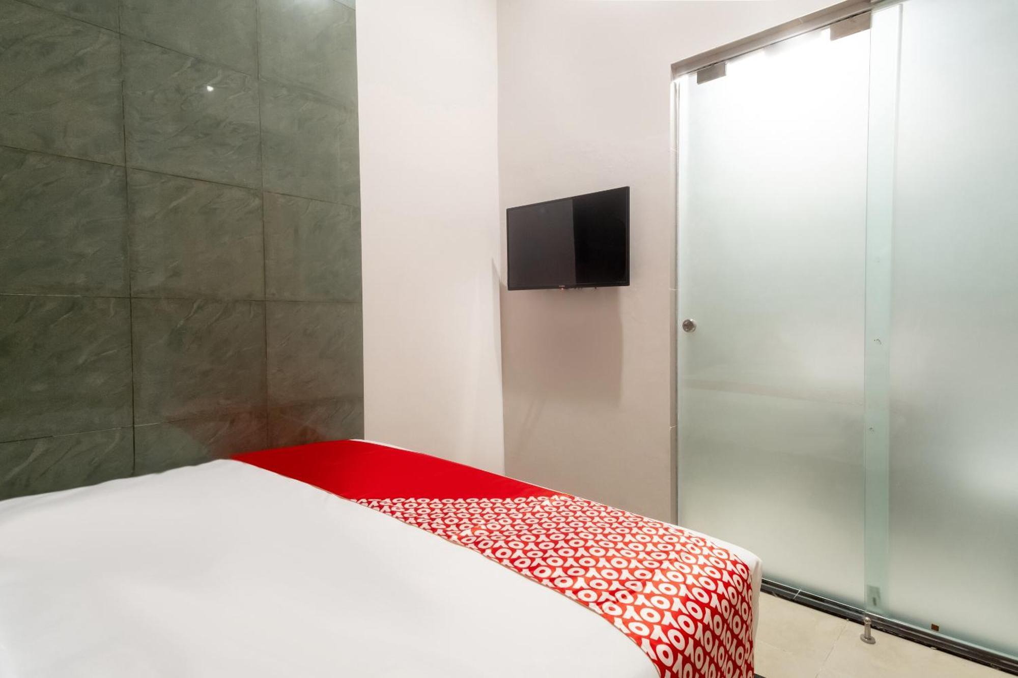 Oyo 3159 Festive Inn Μεντάν Εξωτερικό φωτογραφία