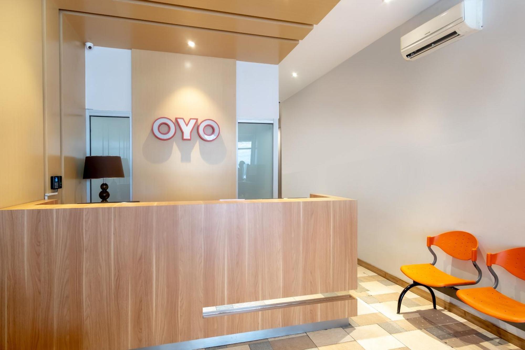 Oyo 3159 Festive Inn Μεντάν Εξωτερικό φωτογραφία