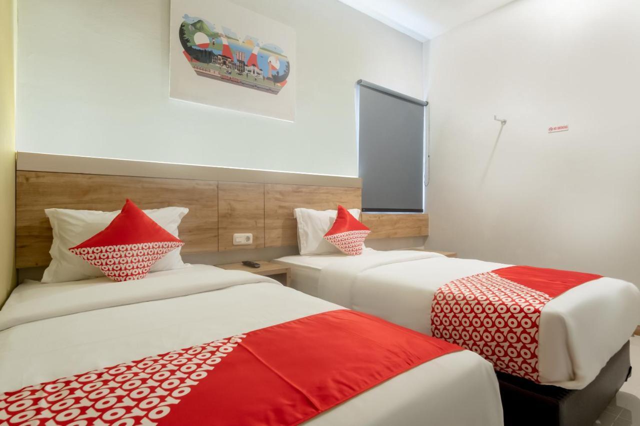 Oyo 3159 Festive Inn Μεντάν Εξωτερικό φωτογραφία