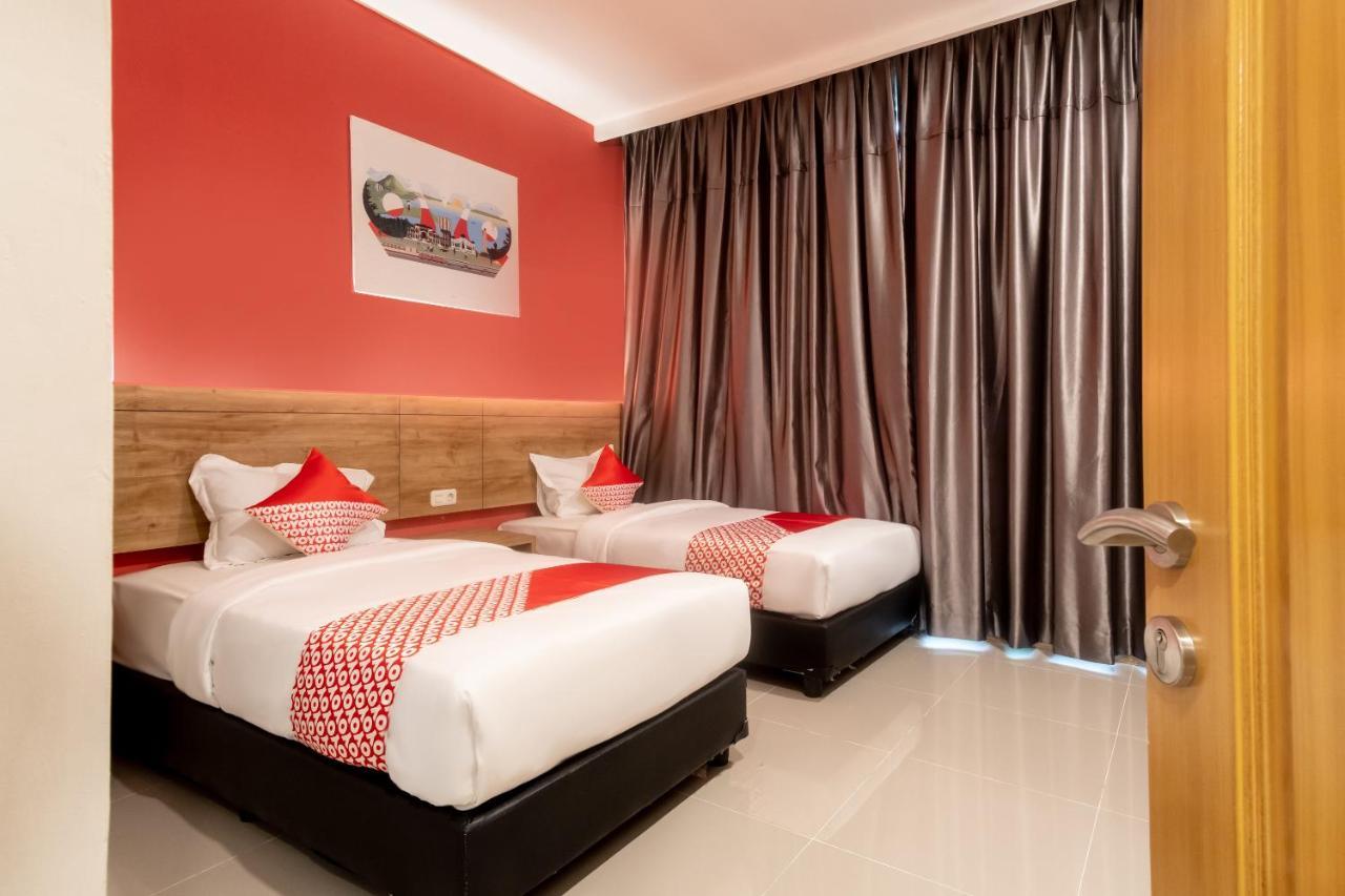 Oyo 3159 Festive Inn Μεντάν Εξωτερικό φωτογραφία